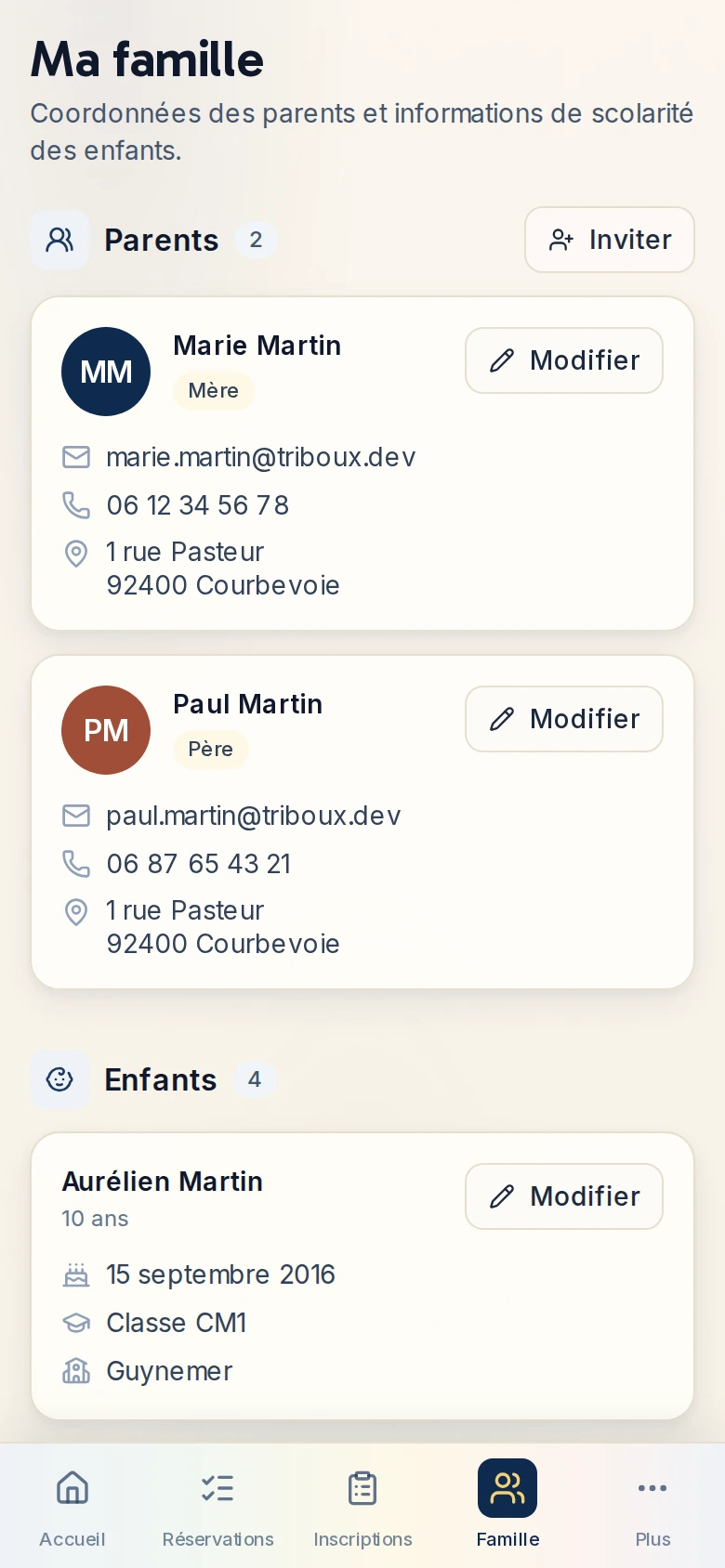 Page Famille de l’Espace Famille : responsables du foyer et enfants avec leur école